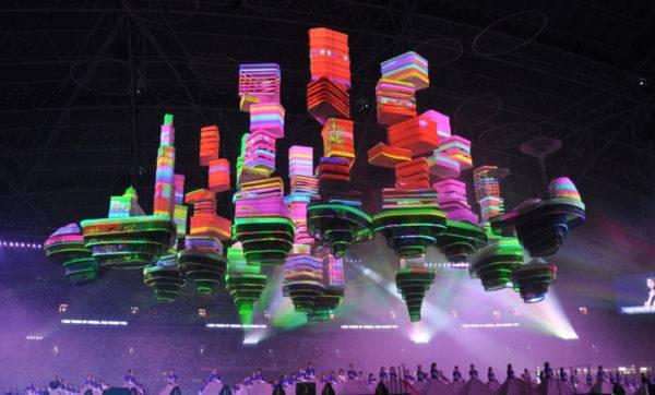 SGP: World's Biggest Real-Time Tracking 3D Projection Achieved At Singapore's 51st National Day Celebration