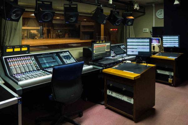JPN: SSL Live Plays Its Part In Traditional Japanese Theatre