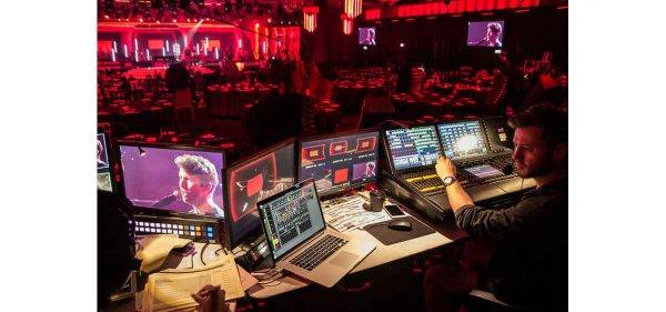 AUS: Colourblind’s Hippotizers Serve Video At The Logies
