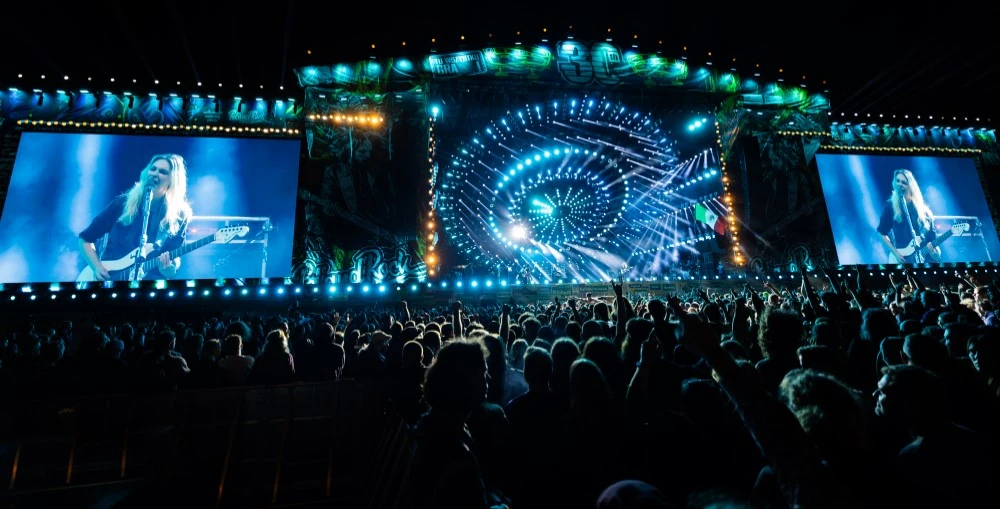 Green Beam Design (GBD) led by Jacek Chojczak specified an all grandMA3 system for lighting control on the Main Stage of Pol’and’RockPhotos: © Green Beam Design