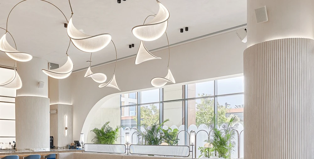 The main dining and bar areas at DUO feature five Martin Audio CDD5W loudspeakers in a clean white finish, that blend seamlessly into the venue’s modern, minimalist aesthetic
