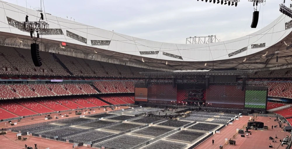 Seamlessly supporting the GSL mains were ten precisely aligned and tuned KSL arrays in total, which were deployed as strategically positioned delay towers