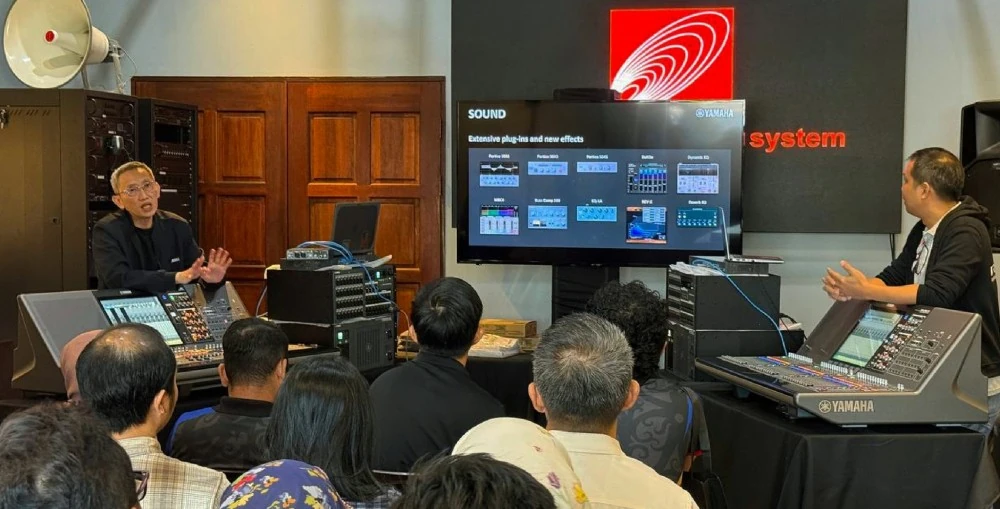 A&L Sarwak also organized a knowledge-sharing session at their premises that was held in collaboration with Yamaha Music Malaysia’s team