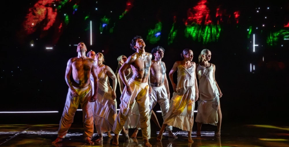 Supplied by Novatech Creative Event Technology ROE Visual’s Carbon CB5 LED panels took centre stage as a dynamic visual canvas for Illume, the latest production by Australia’s acclaimed Bangarra Dance Theatre