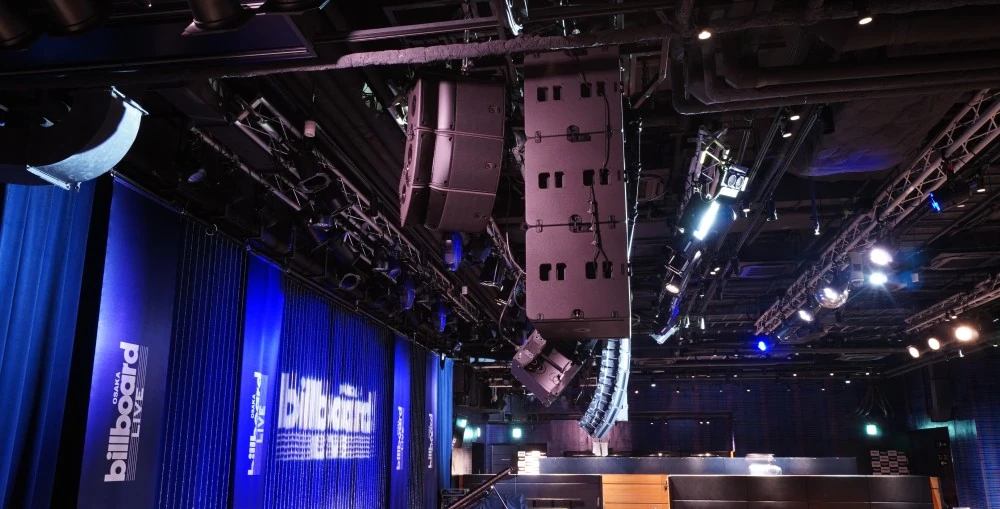 Out-fill coverage in Japan’s Billboard Live Osaka venue consists of one L-Acoustics A10 Focus and two A10 Wide per side