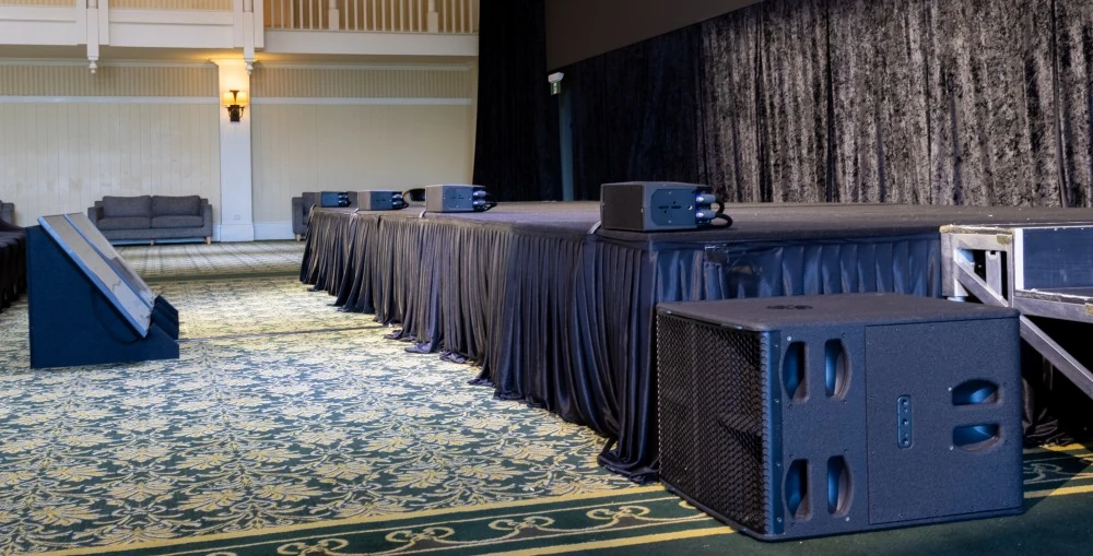 In need of a system that would deliver pristine performance without clashing with the venue’s refined design, Mitch Grant from AVPartners chose to adorn the flagship MacArthur’s Ballroom with NEXO's acclaimed P+ Series