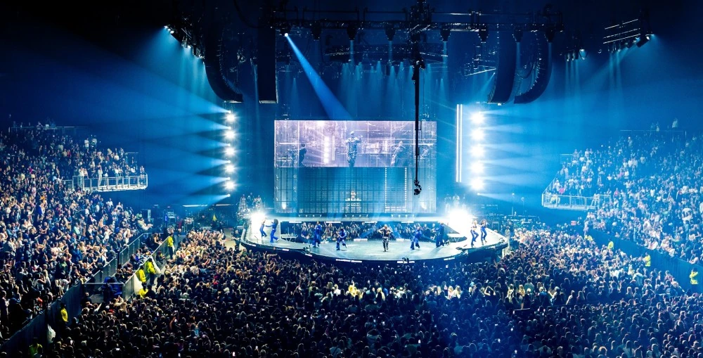 USHER's Global Tour was reinforced by the power and precision of a Cohesion Audio sound system; with technicians from Clair Global, alongside Sound Image and Britannia Row Productions, collaborating to deploy the system