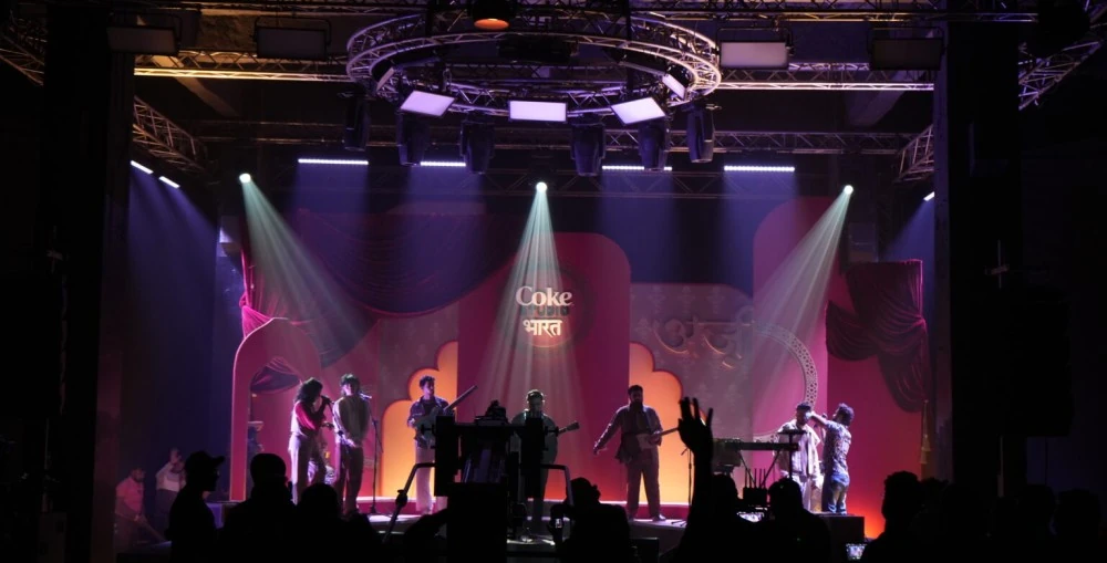 Claypaky fixtures deployed for Designer for singer-songwriter Anuv Jain's music video Arz Kiya Hai