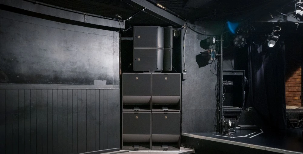 Bestec Audio supplied the new L-Acoustics A Series system for the 350-capacity Tokyo live house 