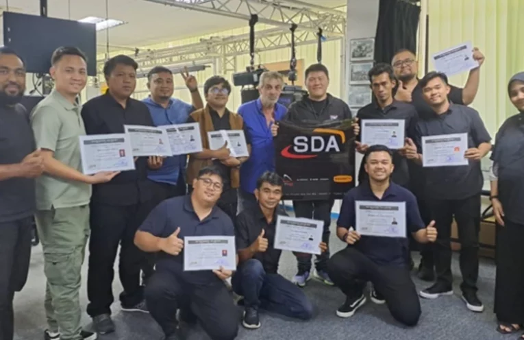 One of the several training sessions that SDA has delivered to enhance rigging and staging safety practices in Asia